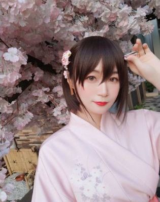 红唇2