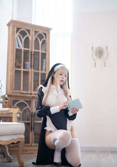 杏美月