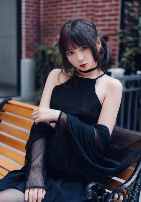 年轻的秘书肉体bd